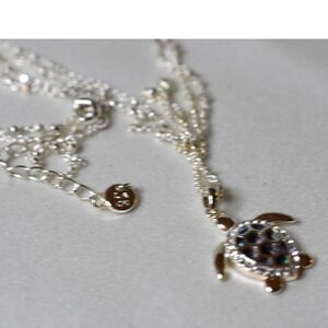 LACN LA Gem & Jewelry Designs Abalone Rhinestone Turtle Silver Tone 20" Necklace